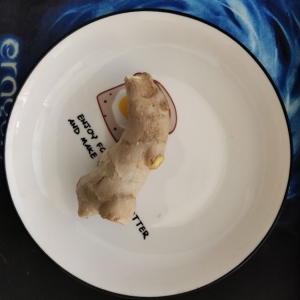 姜常被用于男性保健 對(duì)腎虛陽痿也有治療作用