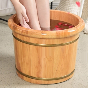 冬天熱水泡腳可以去濕氣 增強(qiáng)機(jī)體的免疫力